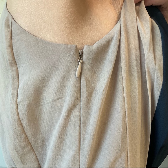 SOLD - BGBC Maxazira Runway pleaded dress, sleeveless, taupe, navy and red, Sz M - Picture 12 of 16